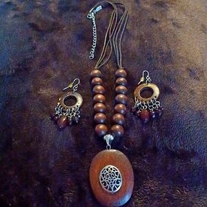 Wooden & Silver Necklace/Earrings Set